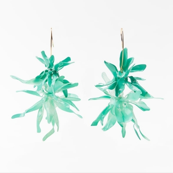 Zara Jewelry - ZARA Floral Dangle Drop Earrings